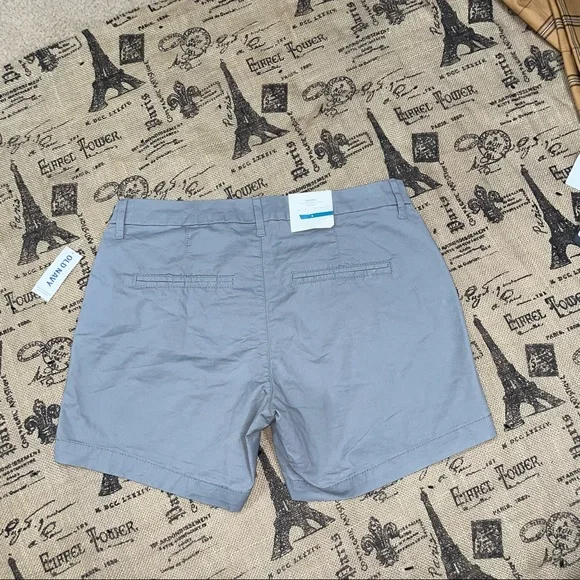 Old Navy NWT! Gray Mid-Rise Chino Mini Short Size 4 - Picture 6 of 10